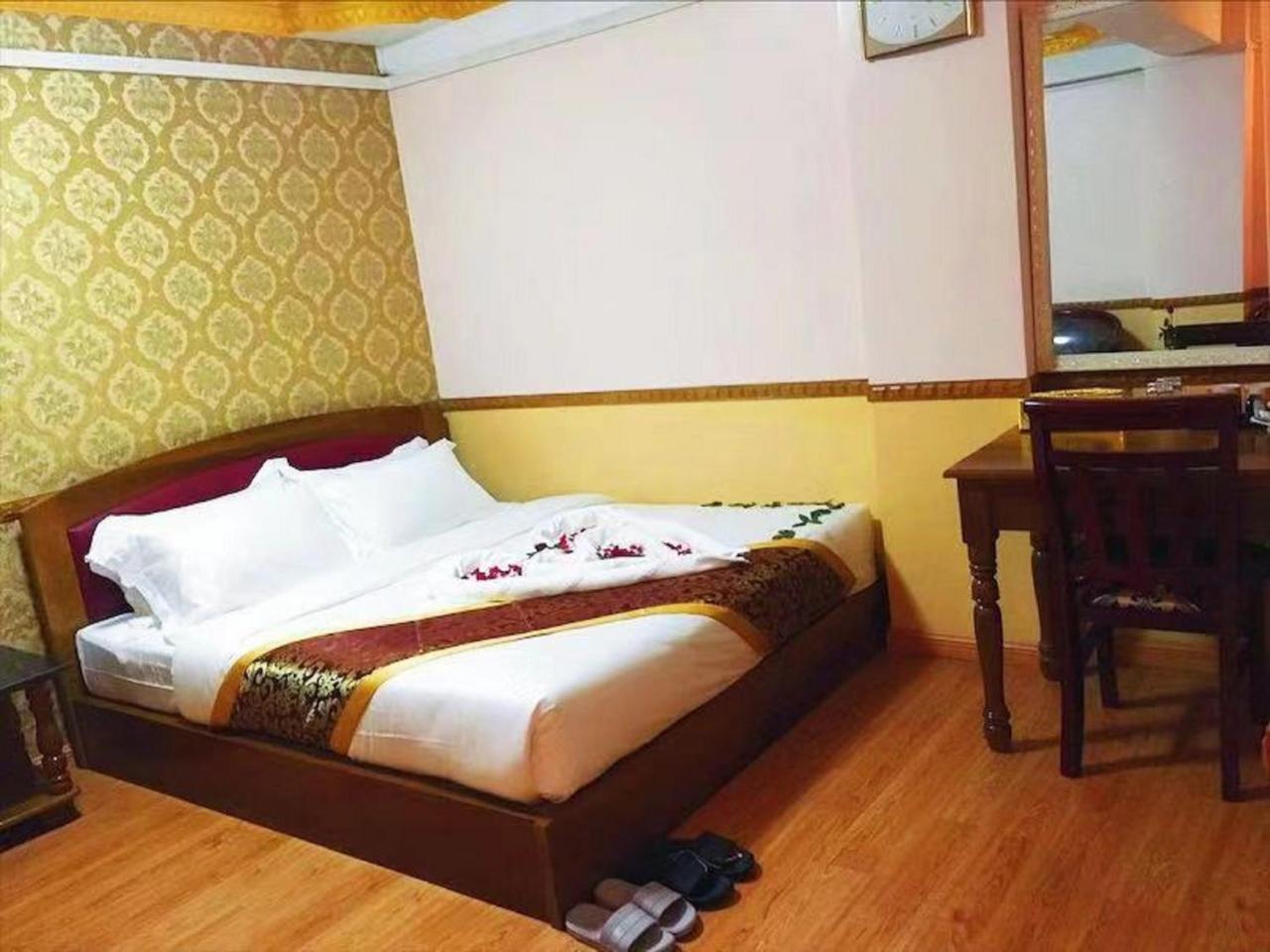 C & Y Hotel Rangun Zewnętrze zdjęcie